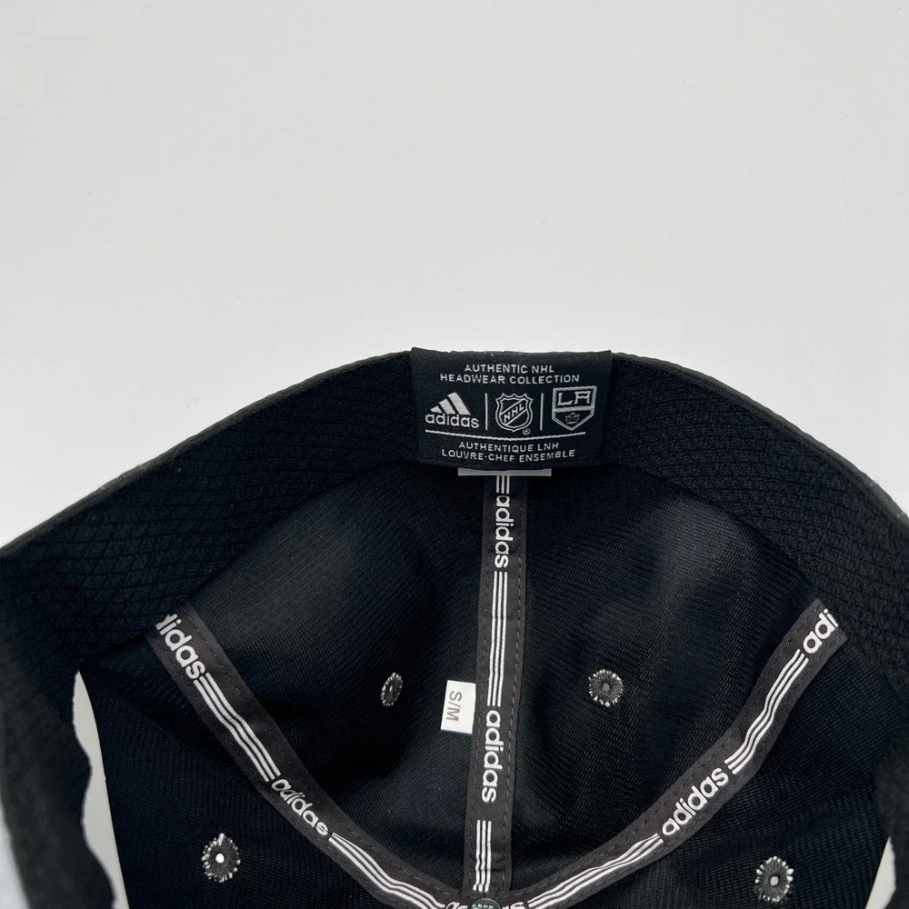 Adidas LA Kings NHL Structured‎ Flex Hat Black Grey SM/MD Baseball Cap